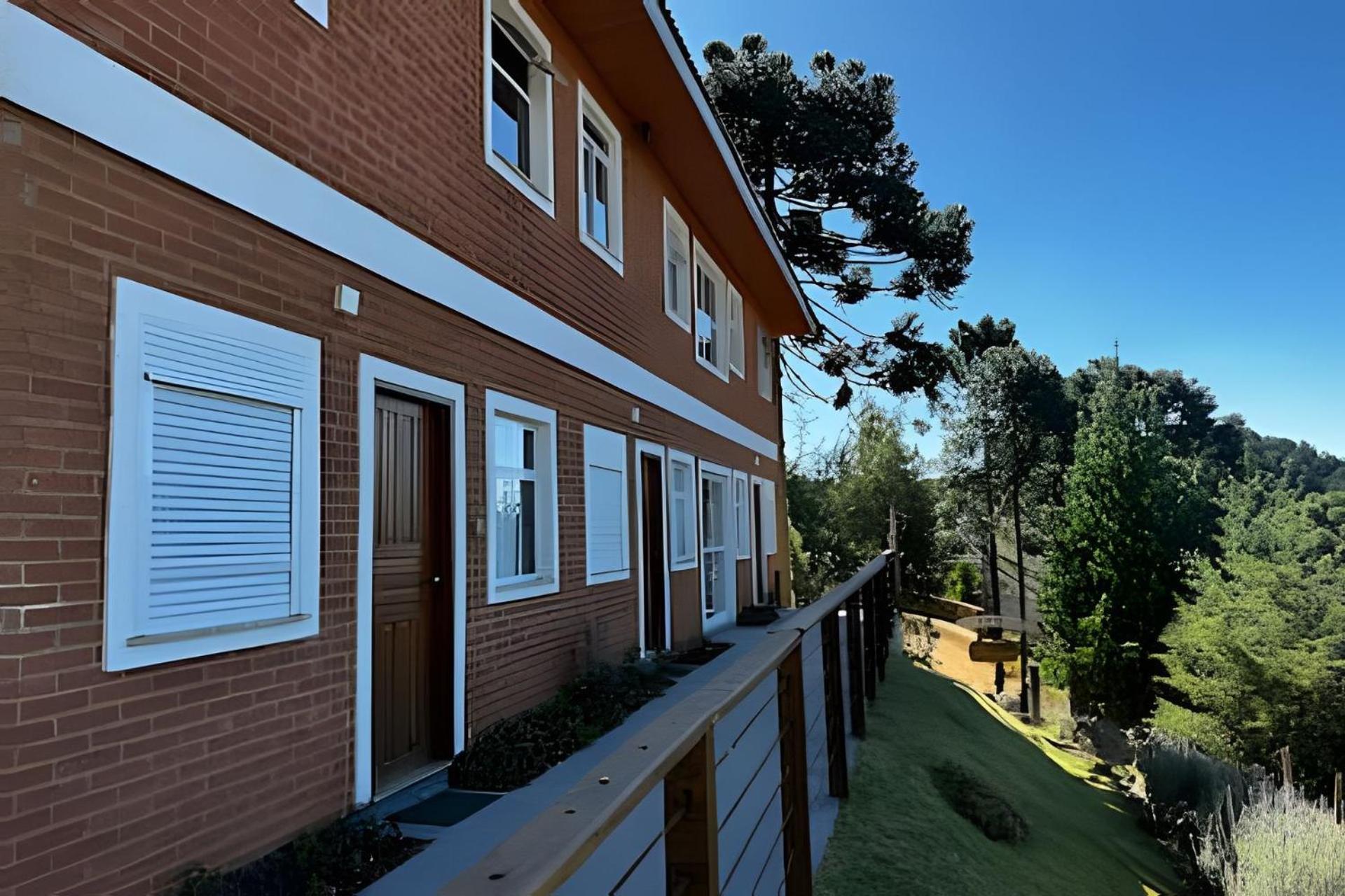 Suites Saint Louis - Conforto Do Lado Do Centro Turistico Campos do Jordao Exterior photo